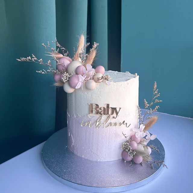 Baby in Bloom Cake Charm - Cake charm